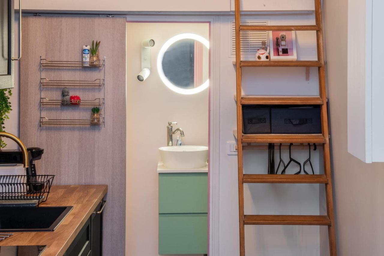 Charming Industrial-Style Studio Just Nearby Montmartre In Paris - Welkeys Apartman Kültér fotó