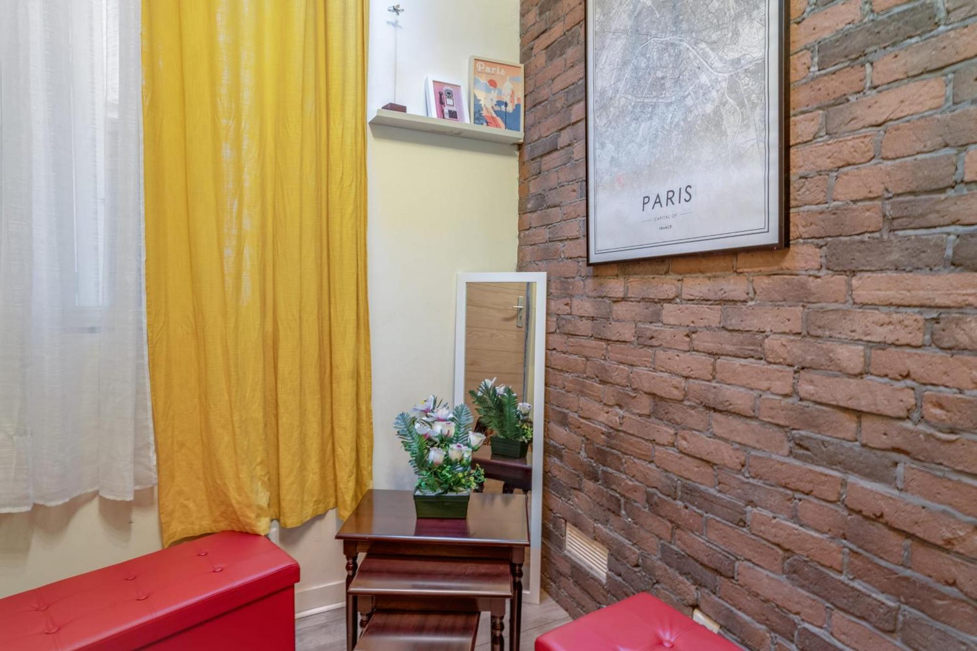 Charming Industrial-Style Studio Just Nearby Montmartre In Paris - Welkeys Apartman Kültér fotó